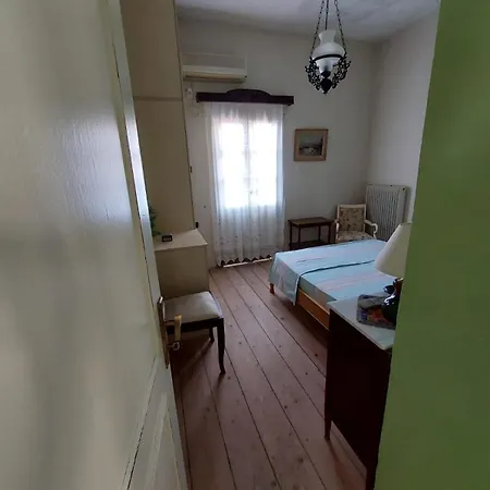 Alika Village Maisonette, בית נופש