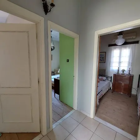 בית נופש Alika Village Maisonette, *