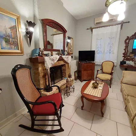 בית נופש Alika Village Maisonette, *