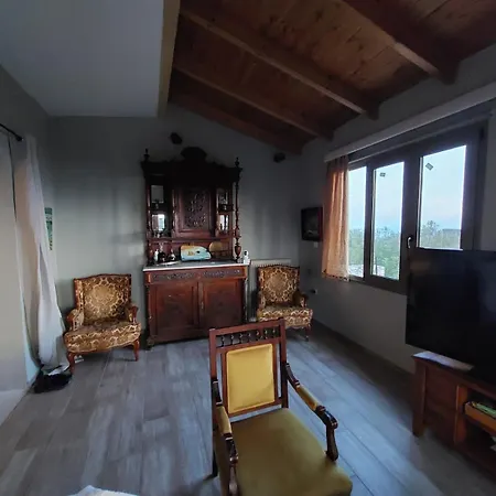 בית נופש Alika Village Maisonette, *